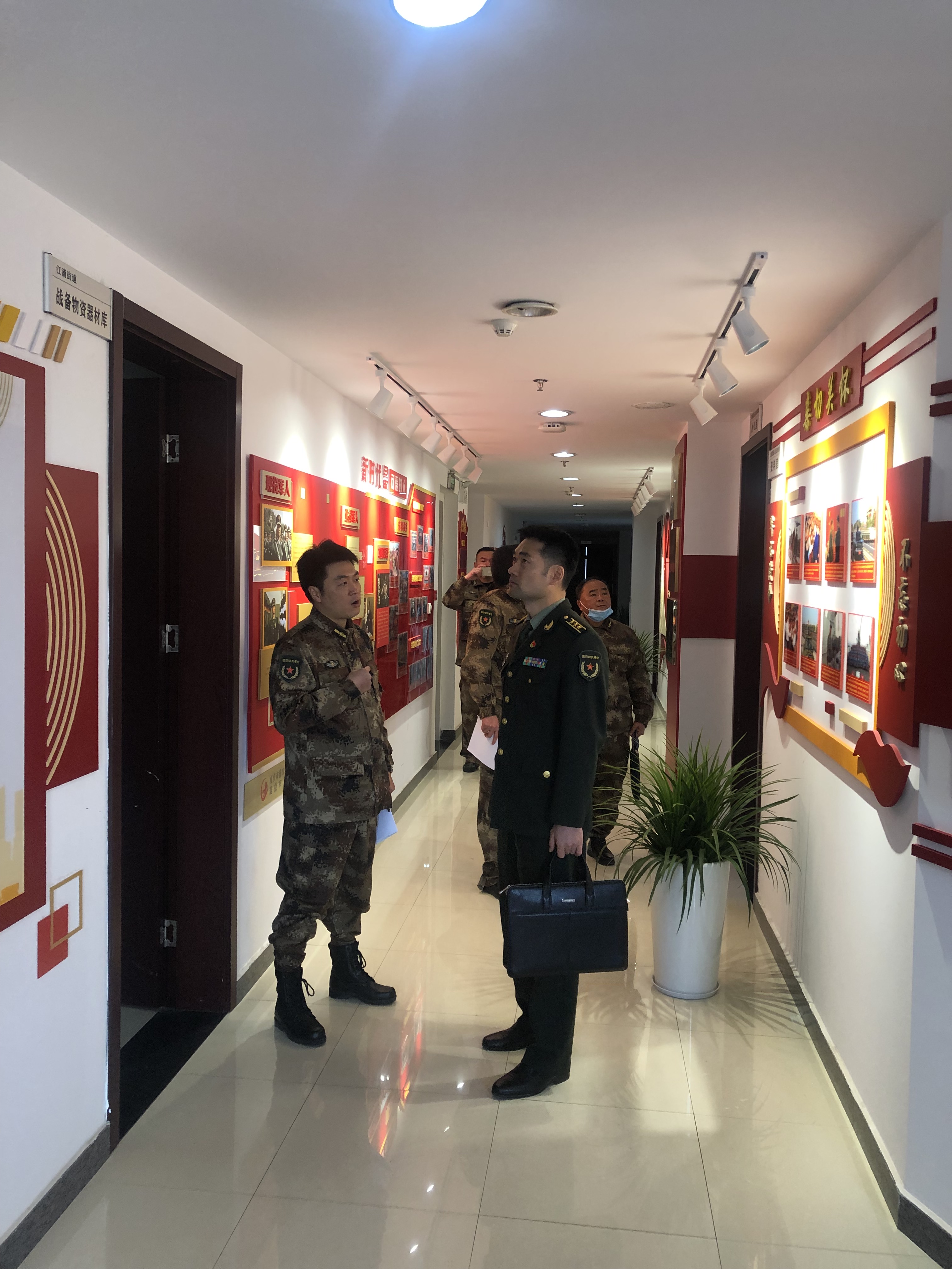 浦口区人武部领导检查江浦街道武装工作