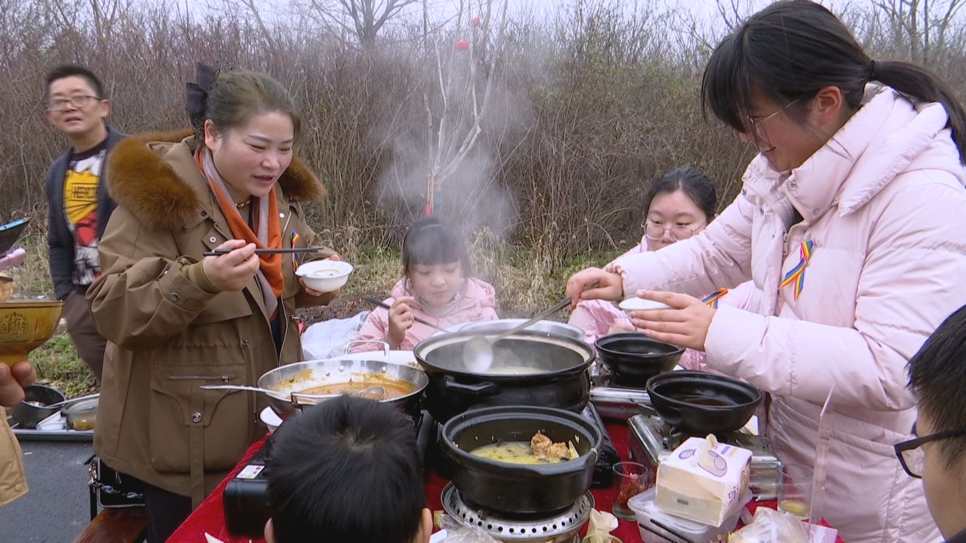 最“淳”年味!高淳大山村长街宴开席 图3.jpg